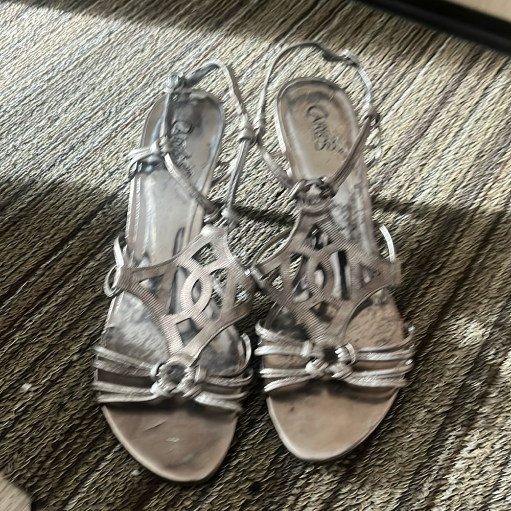 Carlos Santana strappy heels size 9
